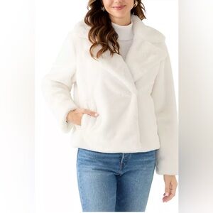 Crown & Ivy Faux Fur Ivory White Cloud Plush Soft Jacket XL